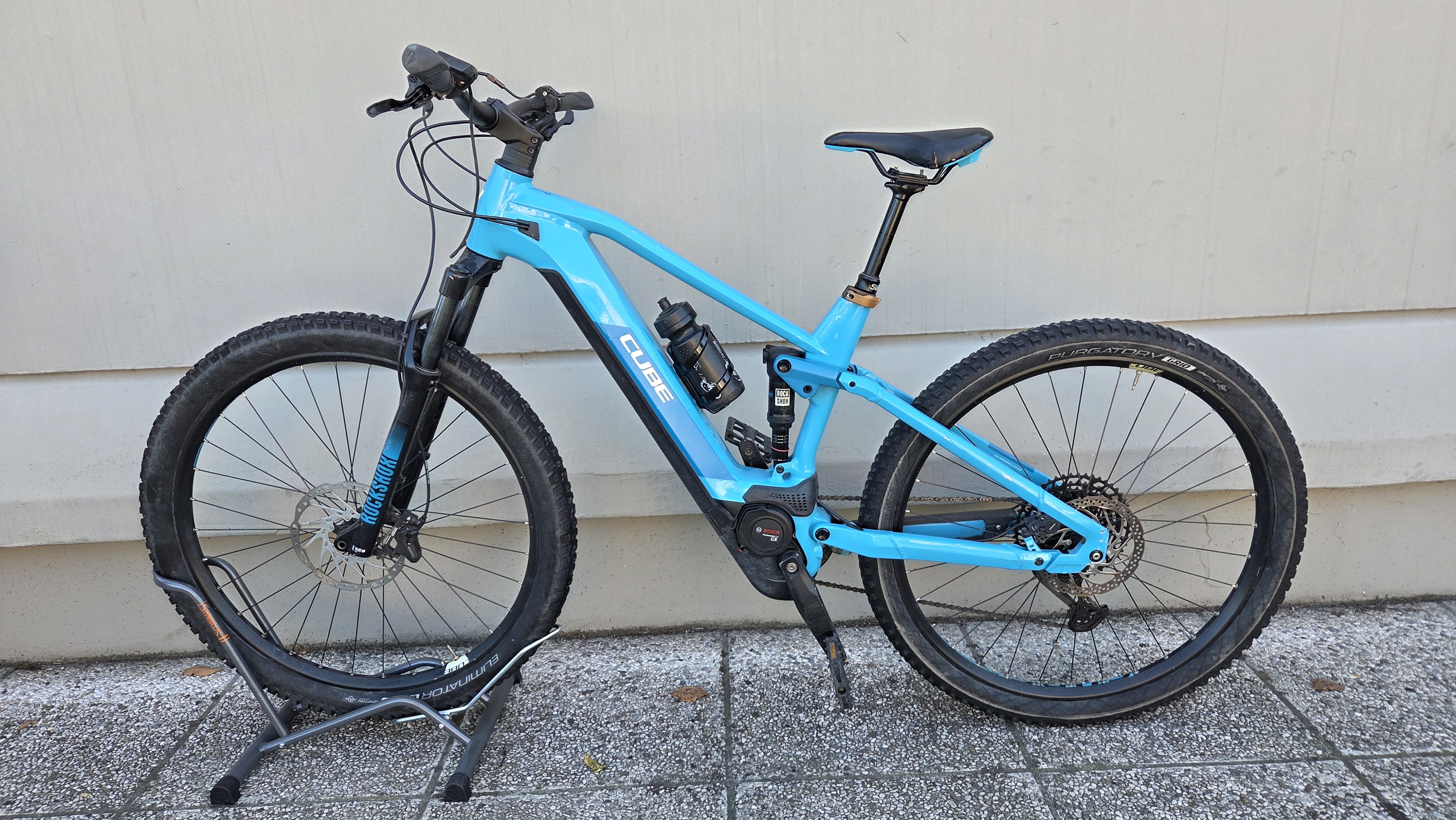 CUBE STEREO HYBRID PRO 120