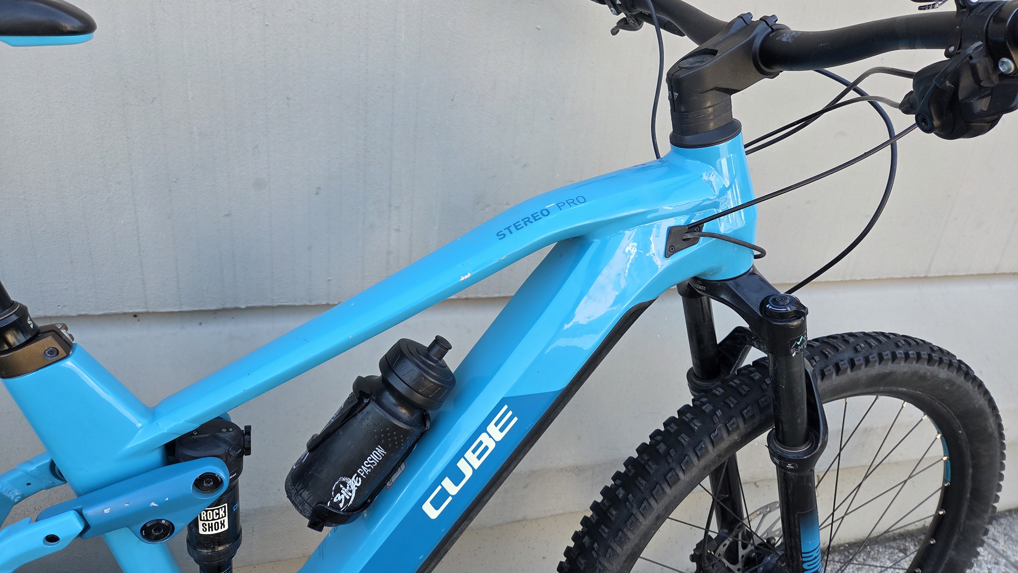 CUBE STEREO HYBRID PRO 120