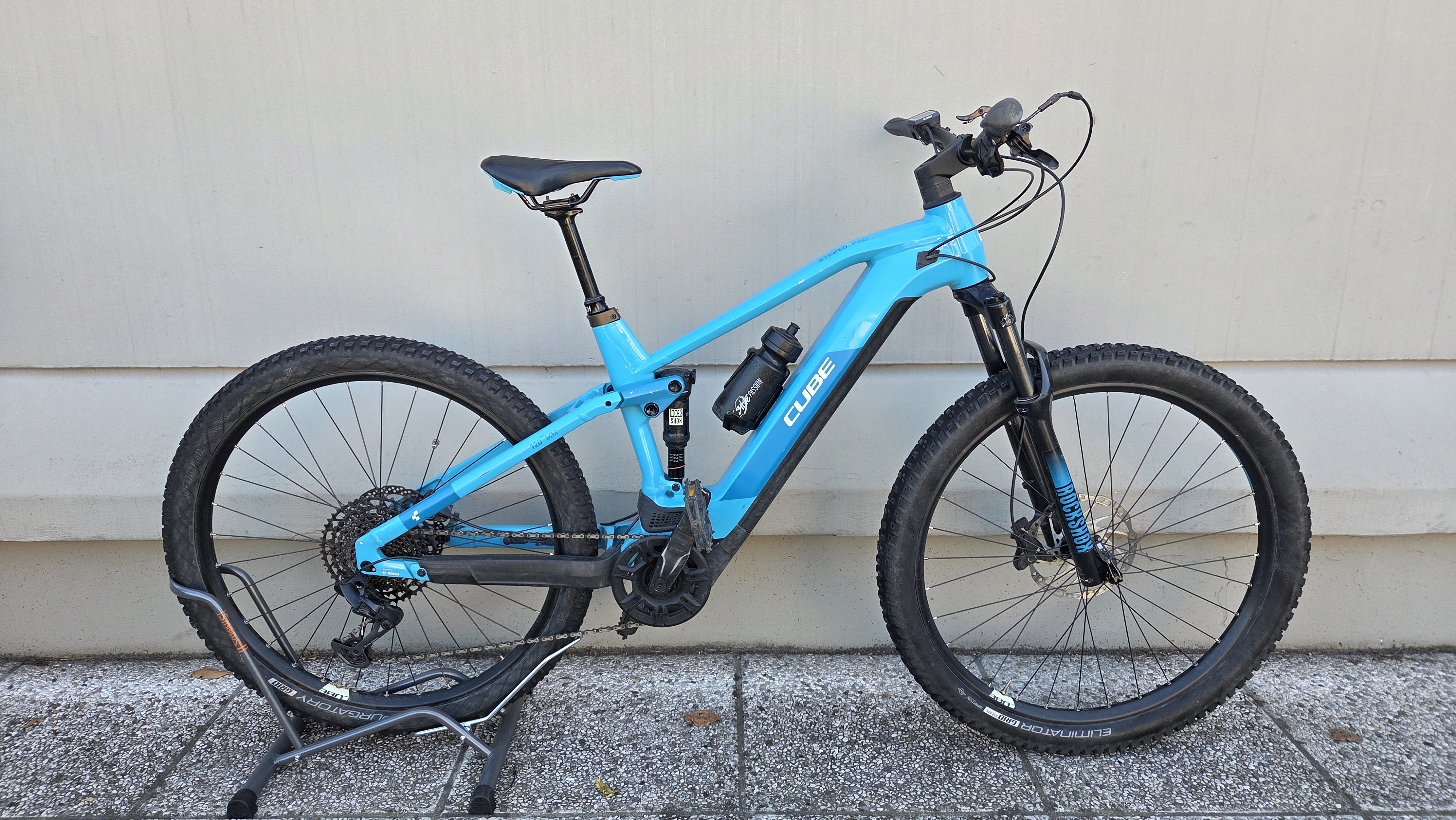 CUBE STEREO HYBRID PRO 120