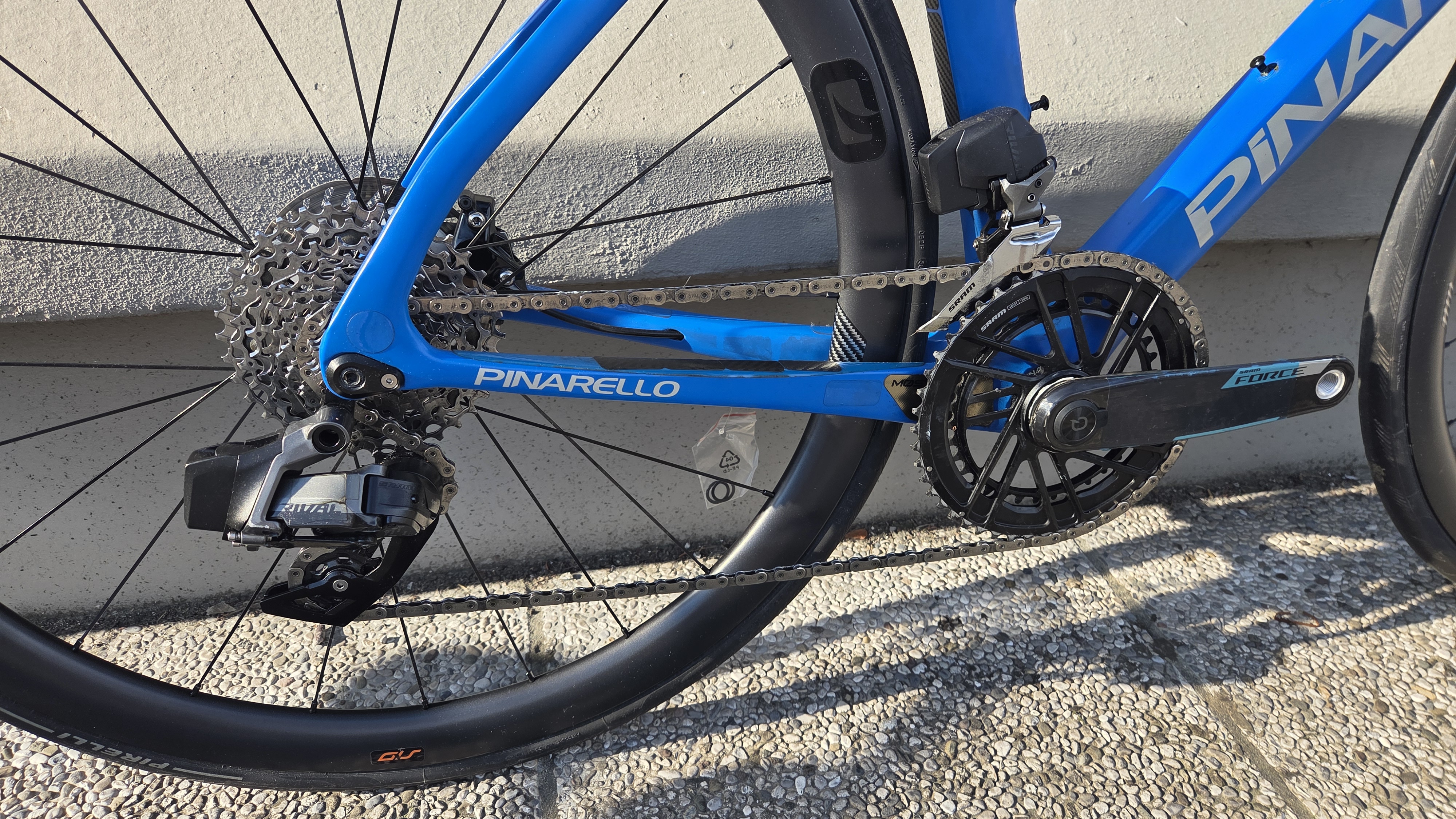 PINARELLO PARIS SRAM AXS
