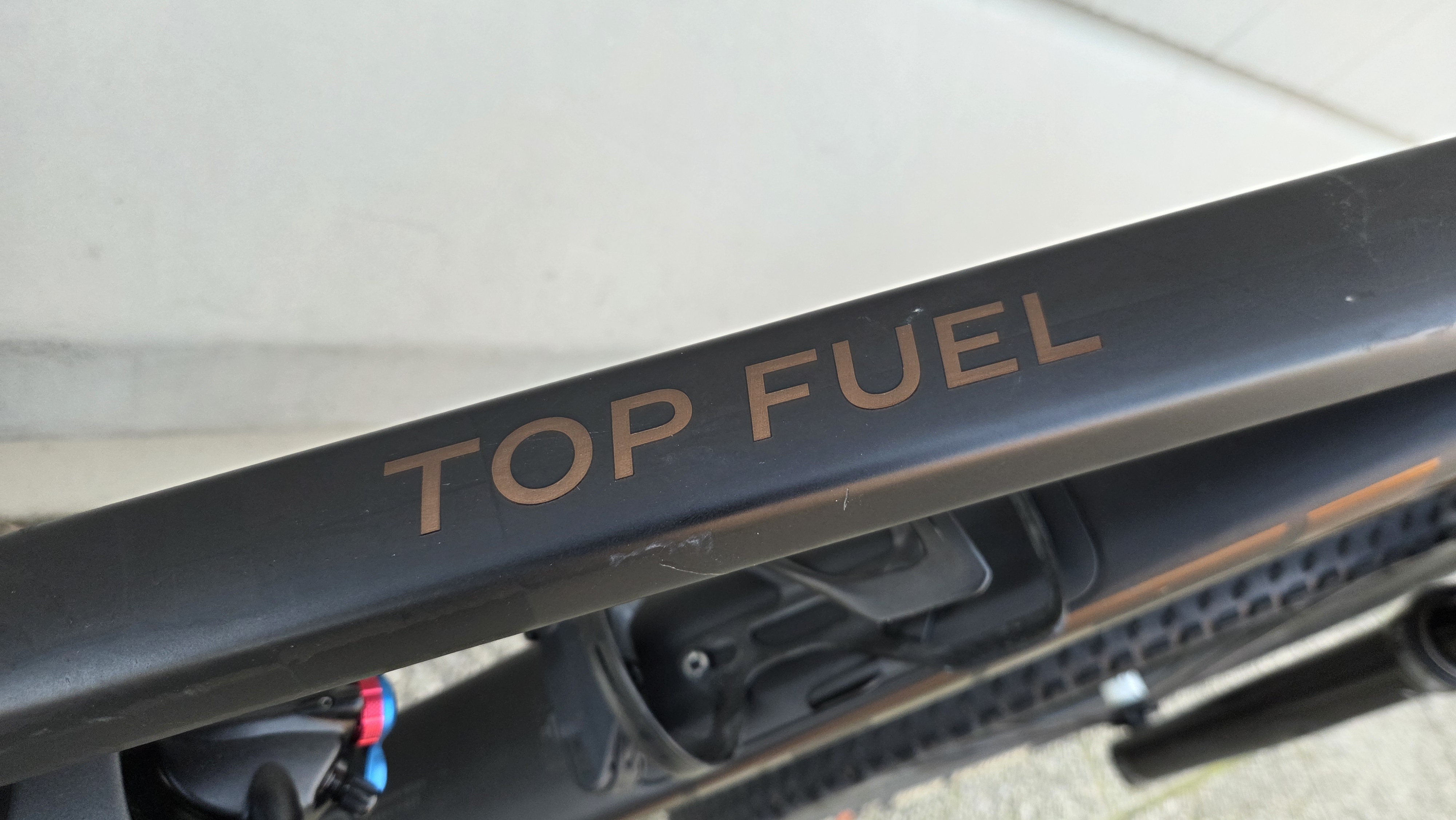 TREK TOP FUEL SRAM AXS